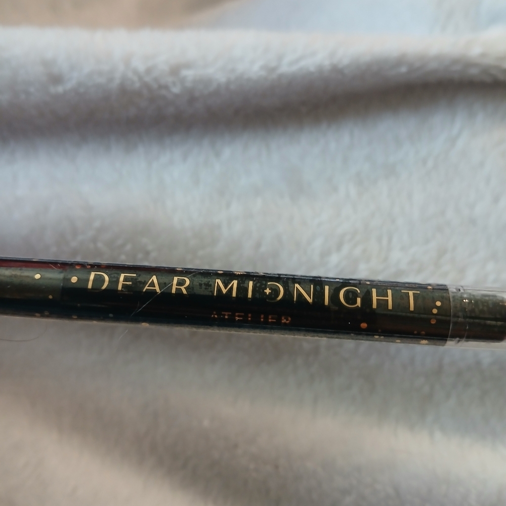 Dear Midnight Atelier Dual Ended Eyeshadow Stick And Blender
